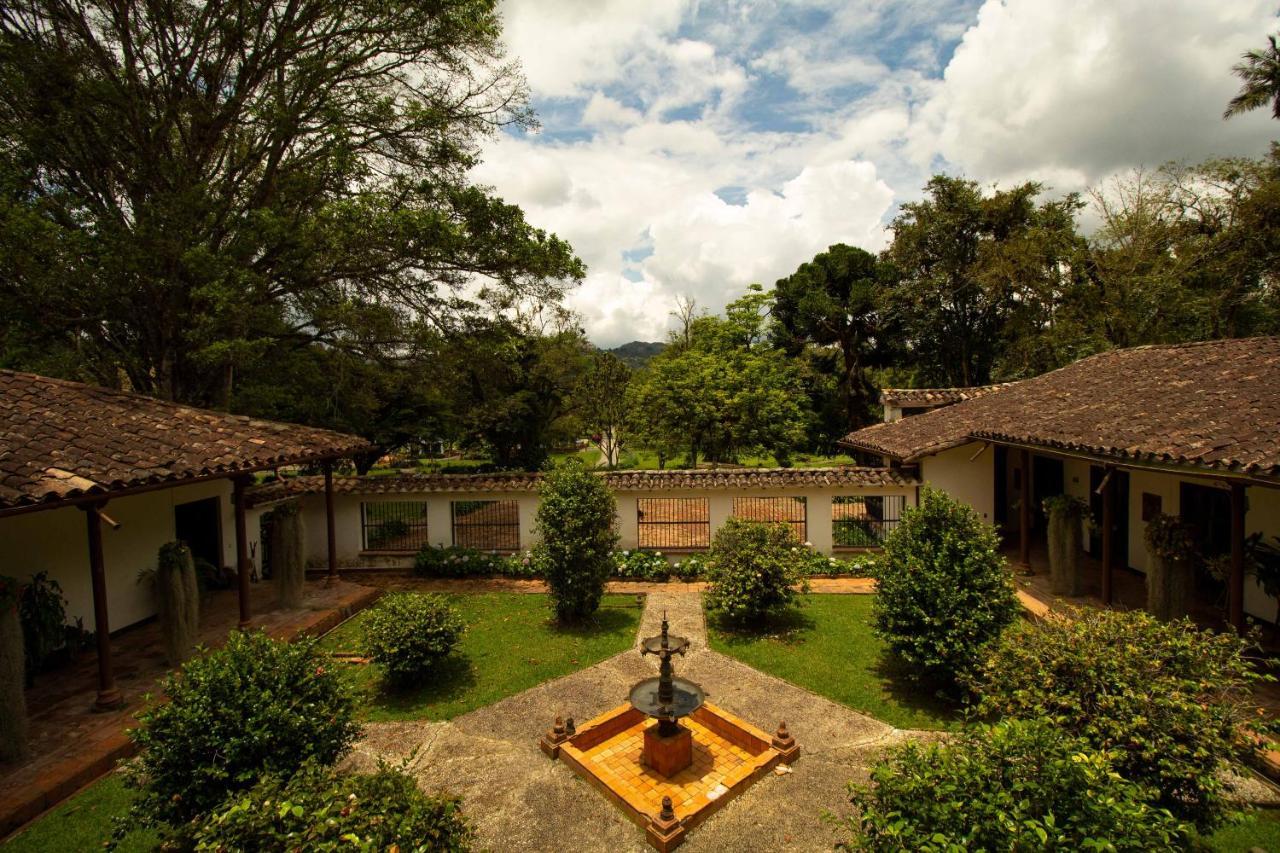 Club Campestre Hacienda Fizebad Hotel Retiro Kültér fotó